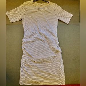 Old Navy maternity size large dress